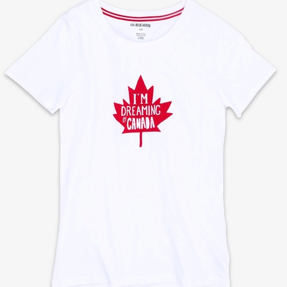 I'm Dreaming of Canada Women's Pajama Tee - Picture 1 of 1